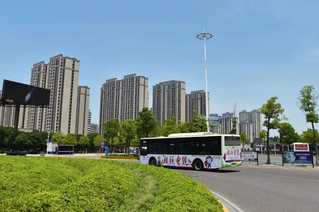 品牌煥新，夏日啟航 岳陽(yáng)登場(chǎng)，未來(lái)可期 #安全用電你我湘聯(lián)